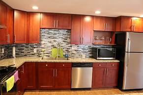 Quiet Clean and Comfortable Room