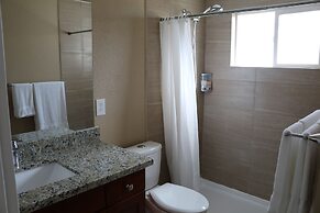 Quiet Clean and Comfortable Room