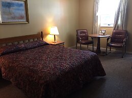 Colonial Hotel-Motel
