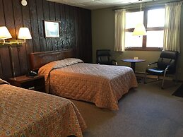 Colonial Hotel-Motel