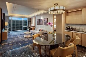 Hilton Manila Newport World Resorts