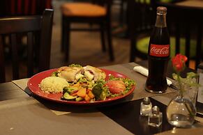 El Delfin Hotel y Restaurante