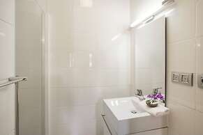 Spanish Water Apartments