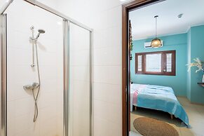 Spanish Water Apartments