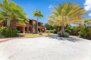 Spanish Water Apartments