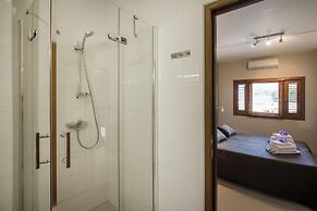 Spanish Water Apartments