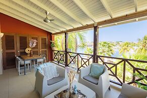 Spanish Water Apartments