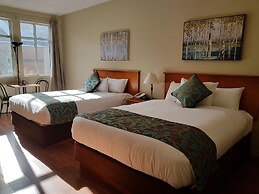 Sunset Mountain Inn and Spa