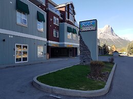 Sunset Mountain Inn and Spa