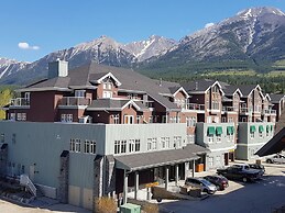 Sunset Mountain Inn and Spa