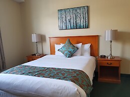 Sunset Mountain Inn and Spa