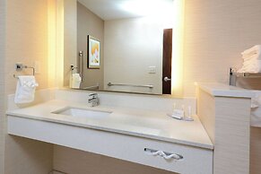 Fairfield Inn & Suites by Marriott Raleigh Capital Blvd./I-540