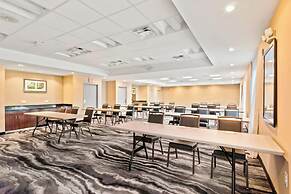 Fairfield Inn & Suites by Marriott St Petersburg North