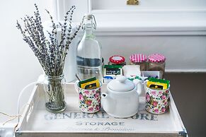 The Henry Guest House