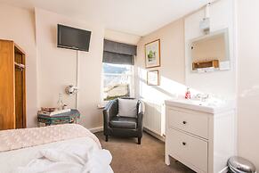 The Henry Guest House