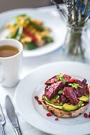 The Henry Guest House