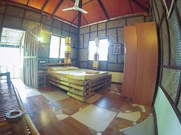 Chelle's Guest House and Backpackers - Hostel