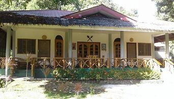 Chelle's Guest House and Backpackers - Hostel