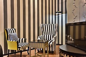 Vogue Boutique Motel