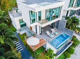 Baan Saint Tropez Villas Kata Beach