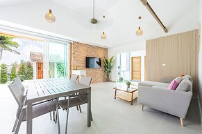 Baan Saint Tropez Villas Kata Beach