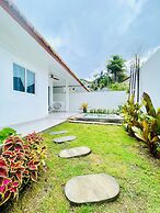 Baan Saint Tropez Villas Kata Beach