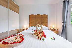 Baan Saint Tropez Villas Kata Beach