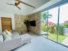 Baan Saint Tropez Villas Kata Beach