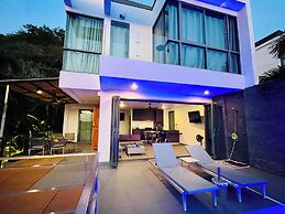 Baan Saint Tropez Villas Kata Beach