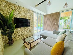 Baan Saint Tropez Villas Kata Beach