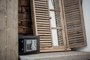 The Boutique Napoli Suite