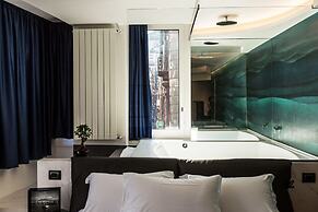 The Boutique Napoli Suite