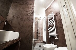 The Boutique Napoli Suite