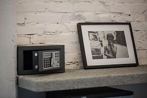 The Boutique Napoli Suite