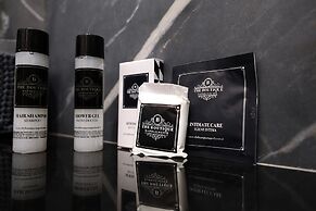 The Boutique Napoli Suite