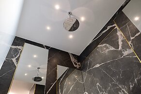 The Boutique Napoli Suite