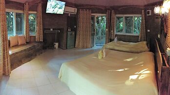 Baandin Chiewlarn Resort