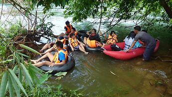 Baandin Chiewlarn Resort