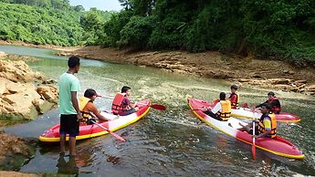 Baandin Chiewlarn Resort