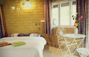 Baandin Chiewlarn Resort