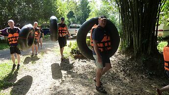 Baandin Chiewlarn Resort