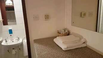 Chelford Guesthouse