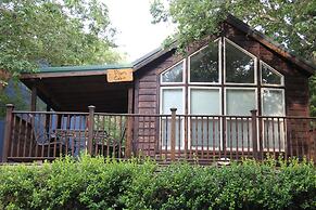 Mendelbaum Winery Guest Cabins