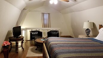 Mendelbaum Winery Guest Cabins