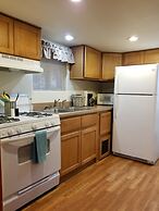 Mendelbaum Winery Guest Cabins