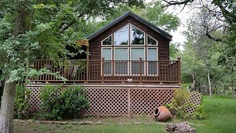 Mendelbaum Winery Guest Cabins