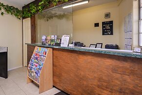 Scottish Inns & Suites