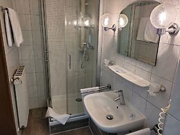 EMS Hotel
