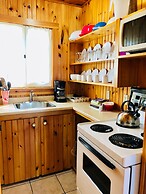 Green Gables Bungalow Court