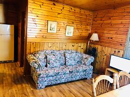 Green Gables Bungalow Court